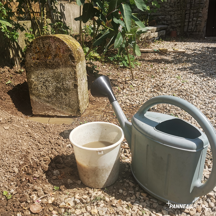 Il est nécessaire de nettoyer les bornes